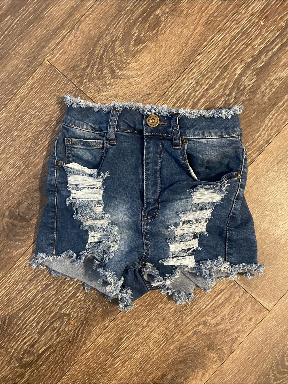 Red fox High-Waist Distressed Denim Shorts - Dark Blue stretch comfy y2k medium